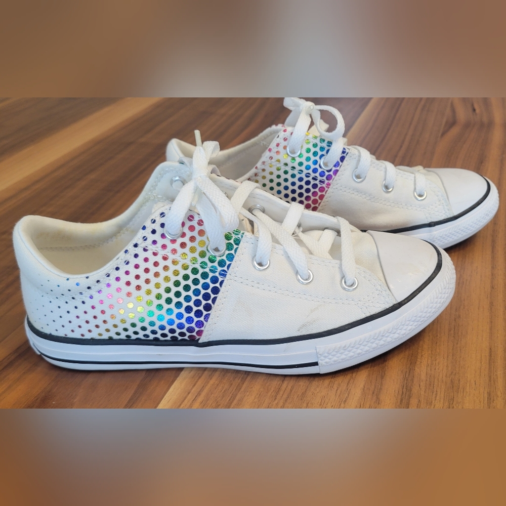 Converse Rainbow 🏳️‍🌈 Sneakers. Size 4